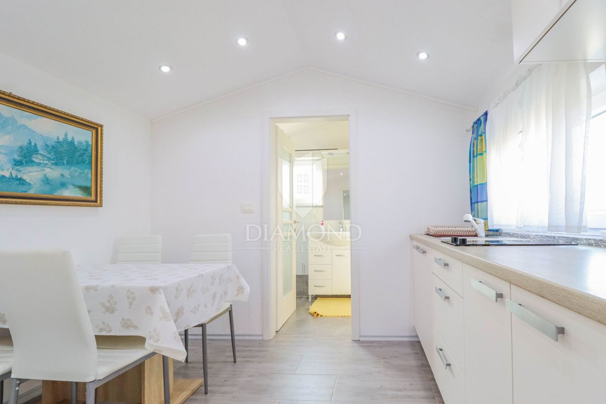 Castel! Bella casa con un ampio giardino!