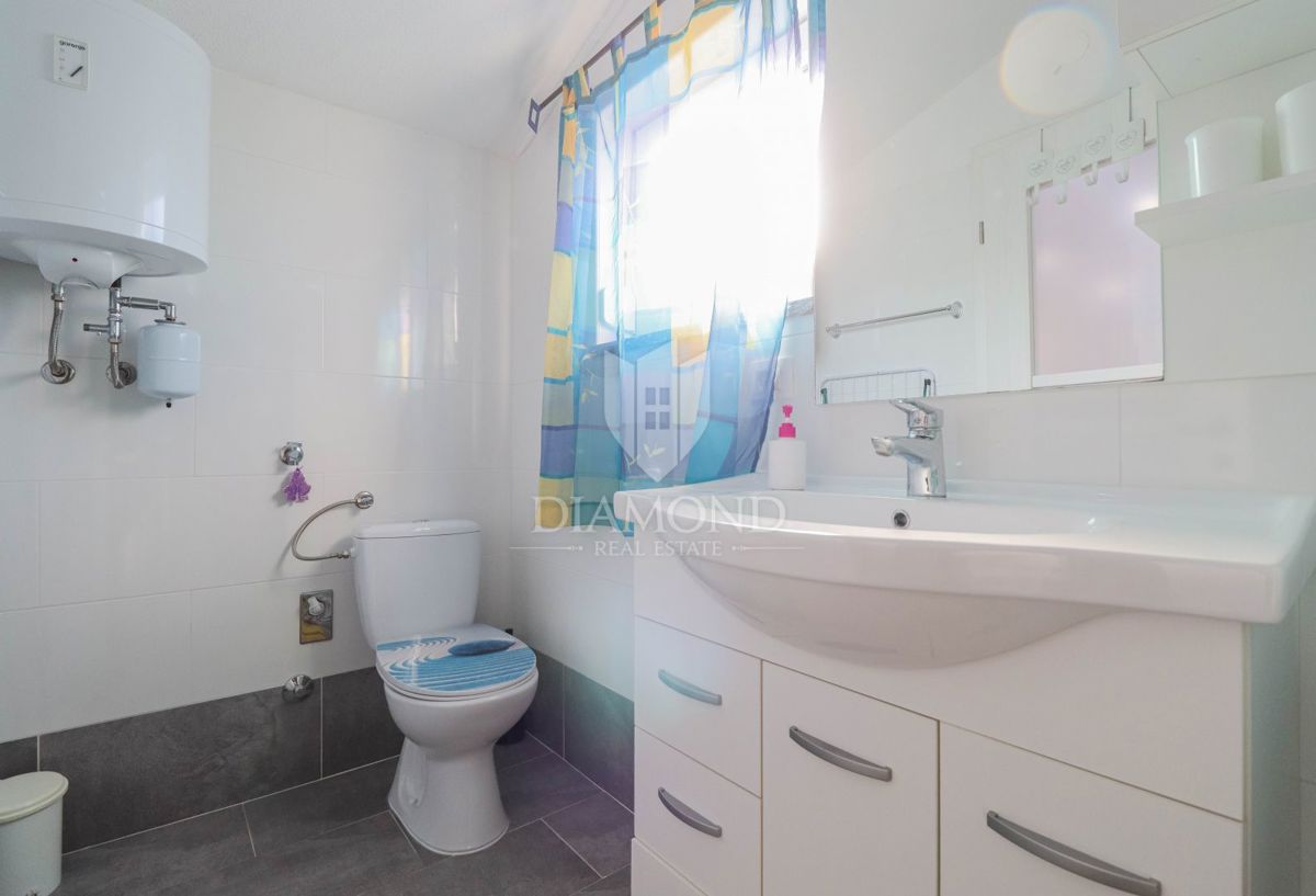 Castel! Bella casa con un ampio giardino!