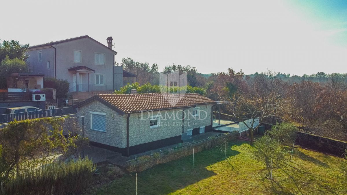 Castel! Bella casa con un ampio giardino!