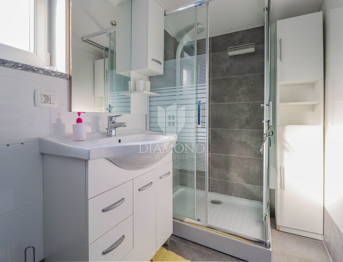 Castel! Bella casa con un ampio giardino!