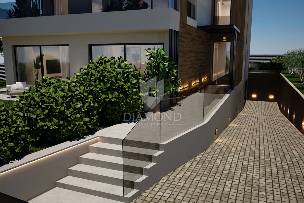 Bellissimo appartamento nuovo con giardino nel centro di Rovigno