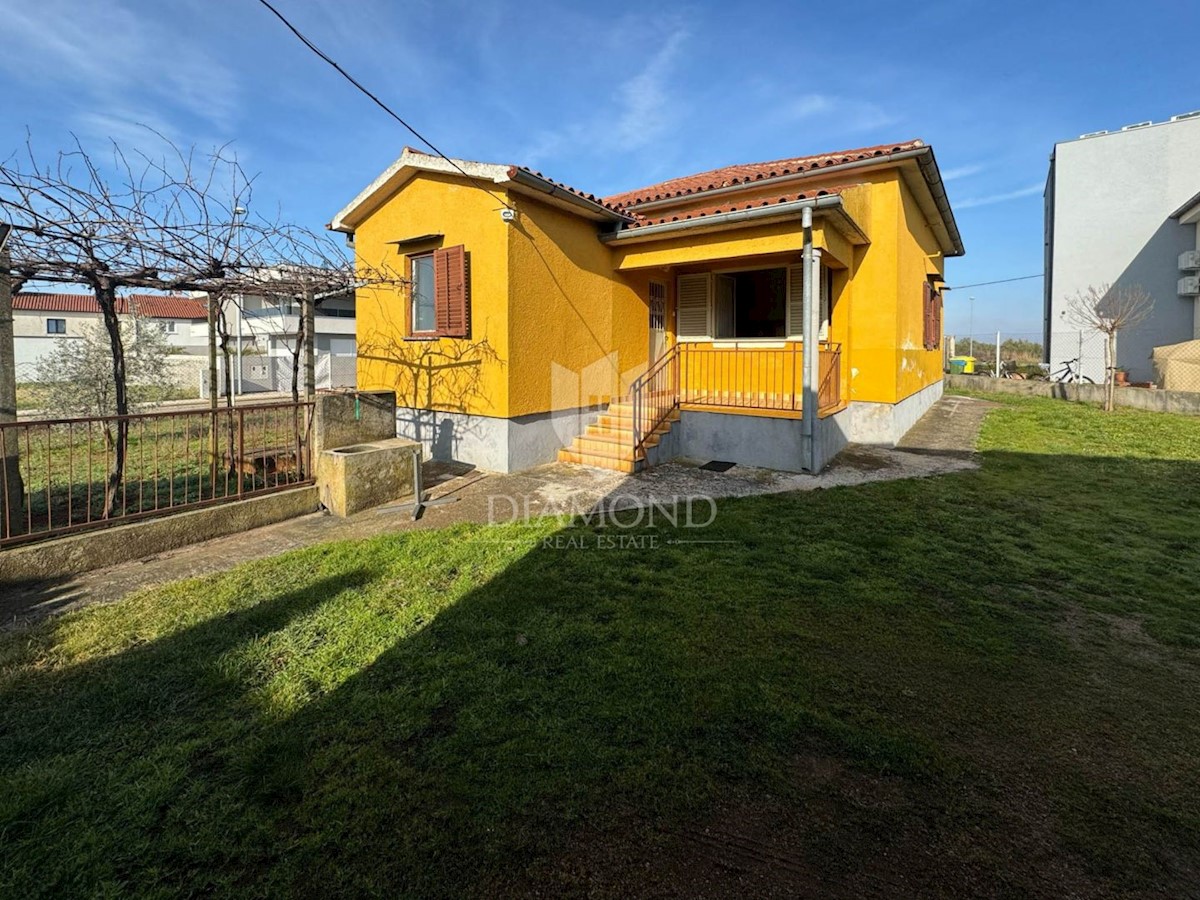 Umago, casa vicino al centro di ristrutturazione