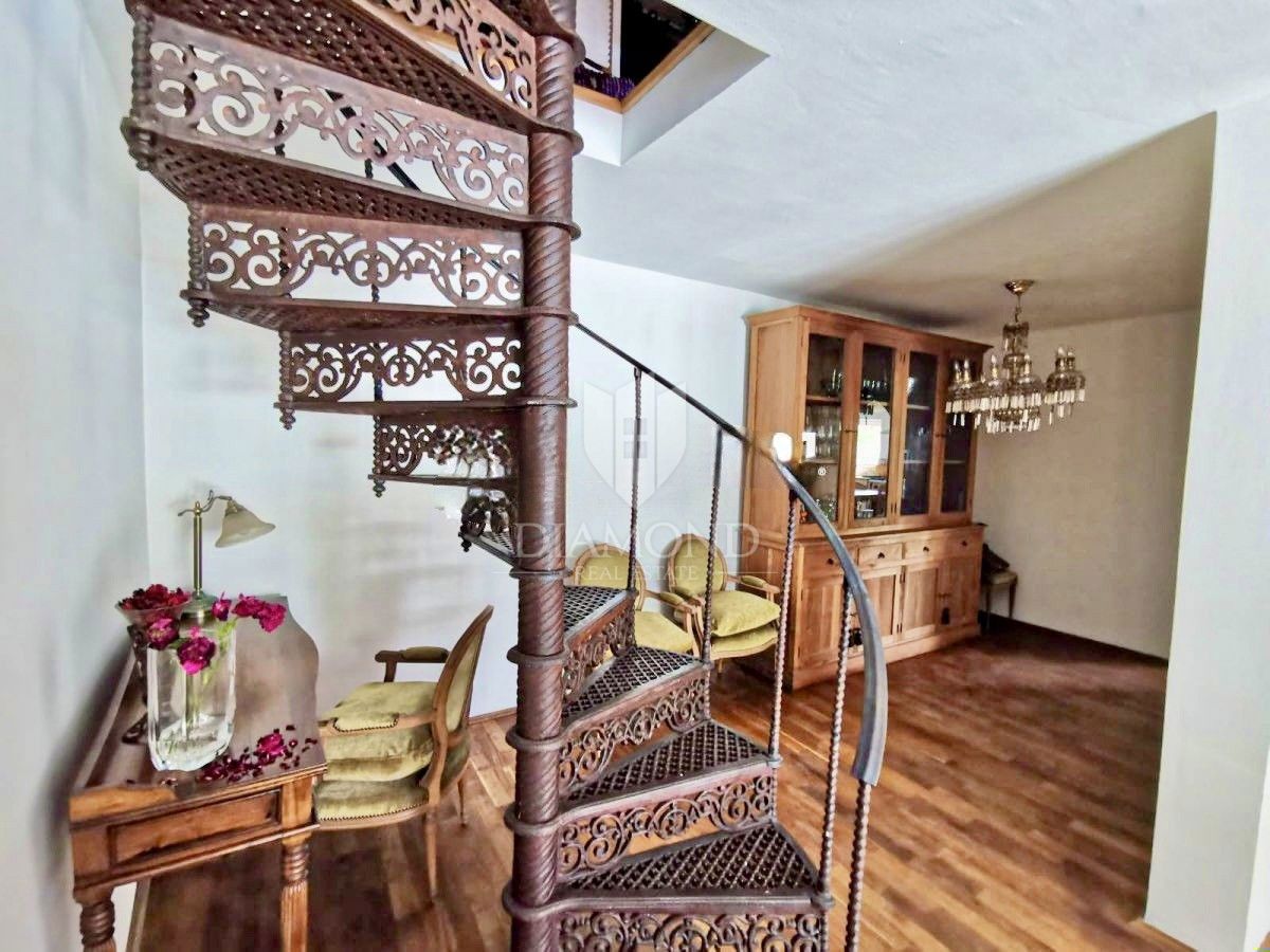 Labin, dintorni, casa in pietra ristrutturata in una posizione tranquilla