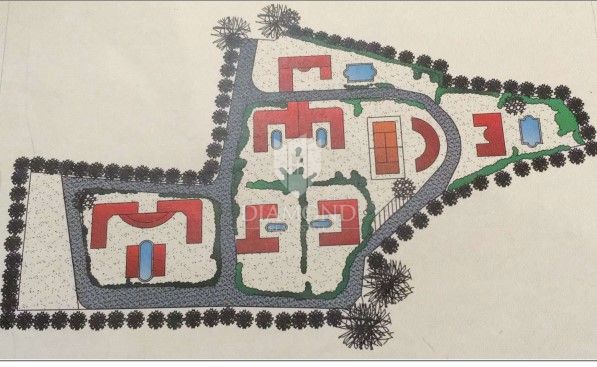 Liznjan, ampio terreno edificabile nella zona turistica 