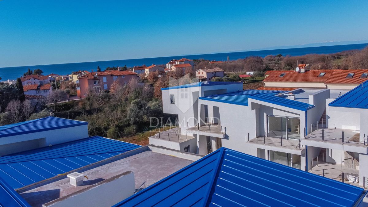 Umago, San Lorenzo, Appartamento con vista mre!