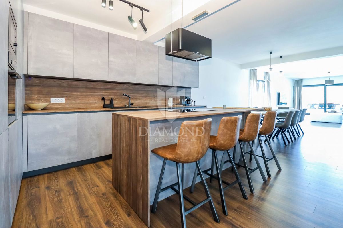 Istria, villa di lusso con piscina, 5 camere da letto