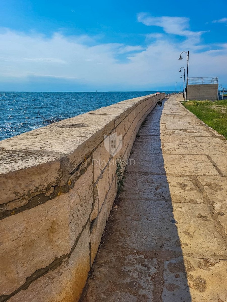 Occasione, appartamento in centro storico con vista mare