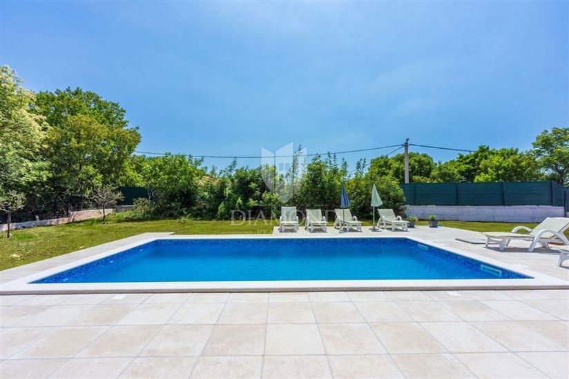 Labin, dintorni, casa moderna ad un piano con piscina