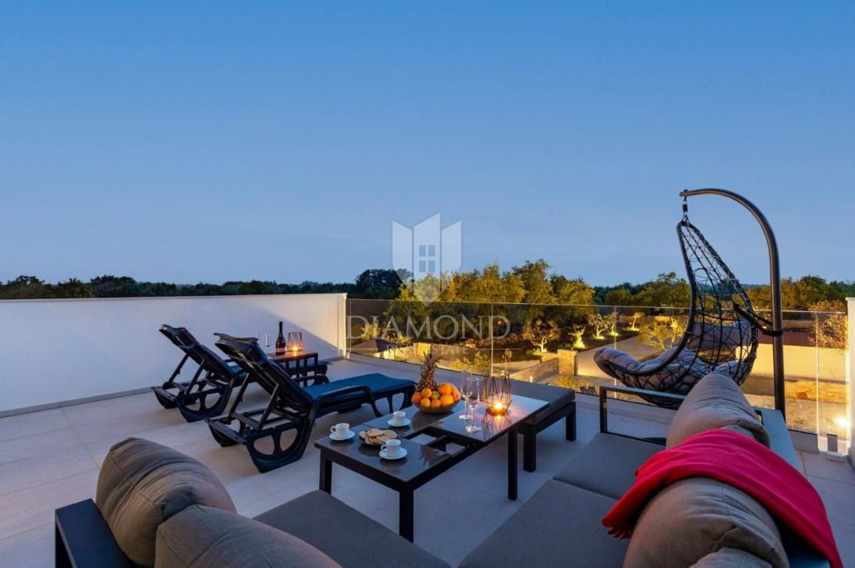 Svetvinčenat, dintorni, villa di lusso 