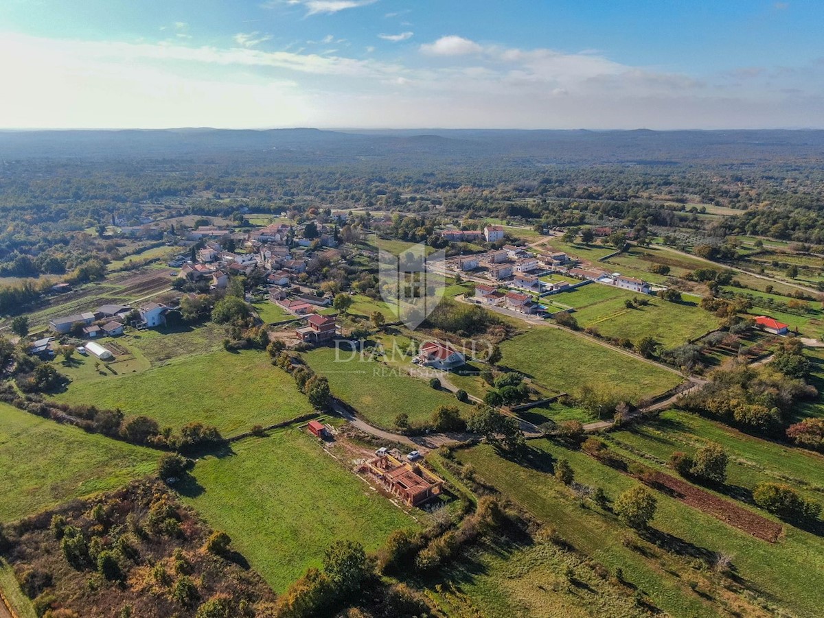 Bellissimo terreno vicino a Rovigno