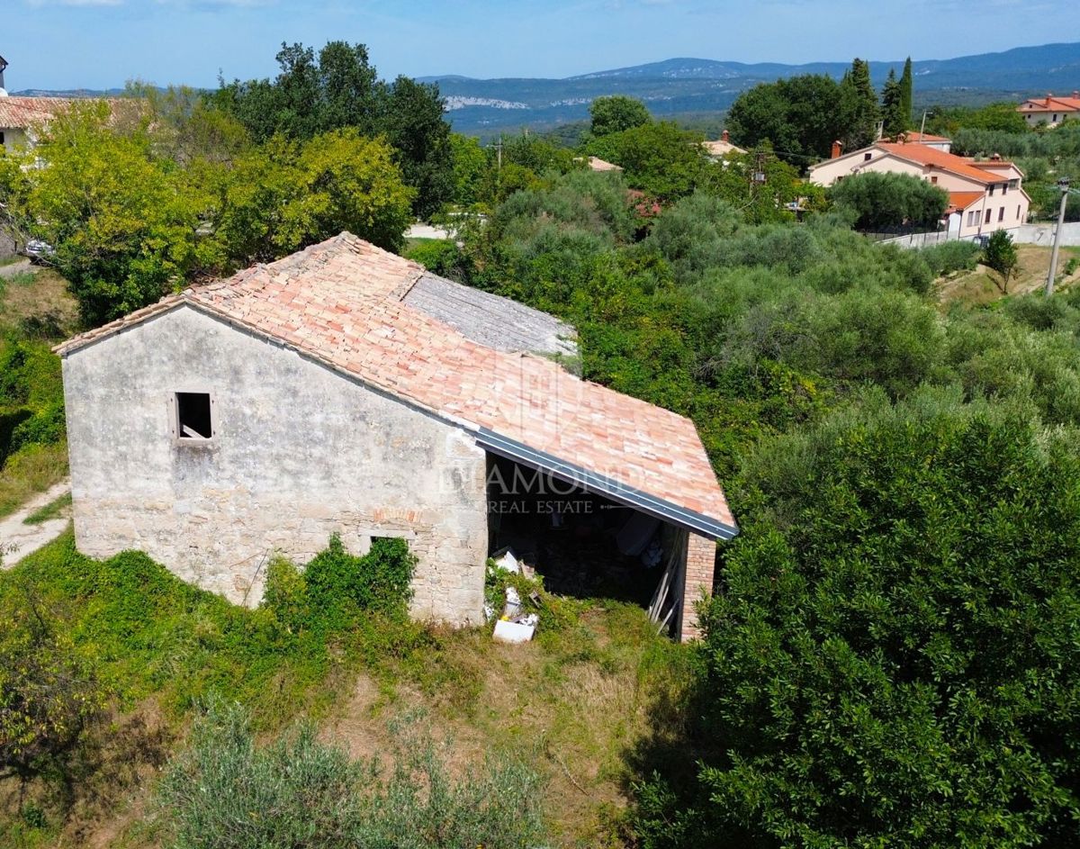 Cerovlje, dintorni, due case in pietra con bellissima vista