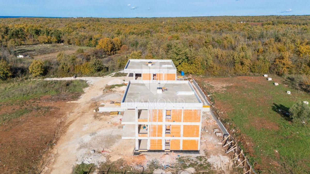 Parenzo, moderno edificio nuovo vicino al centro città!