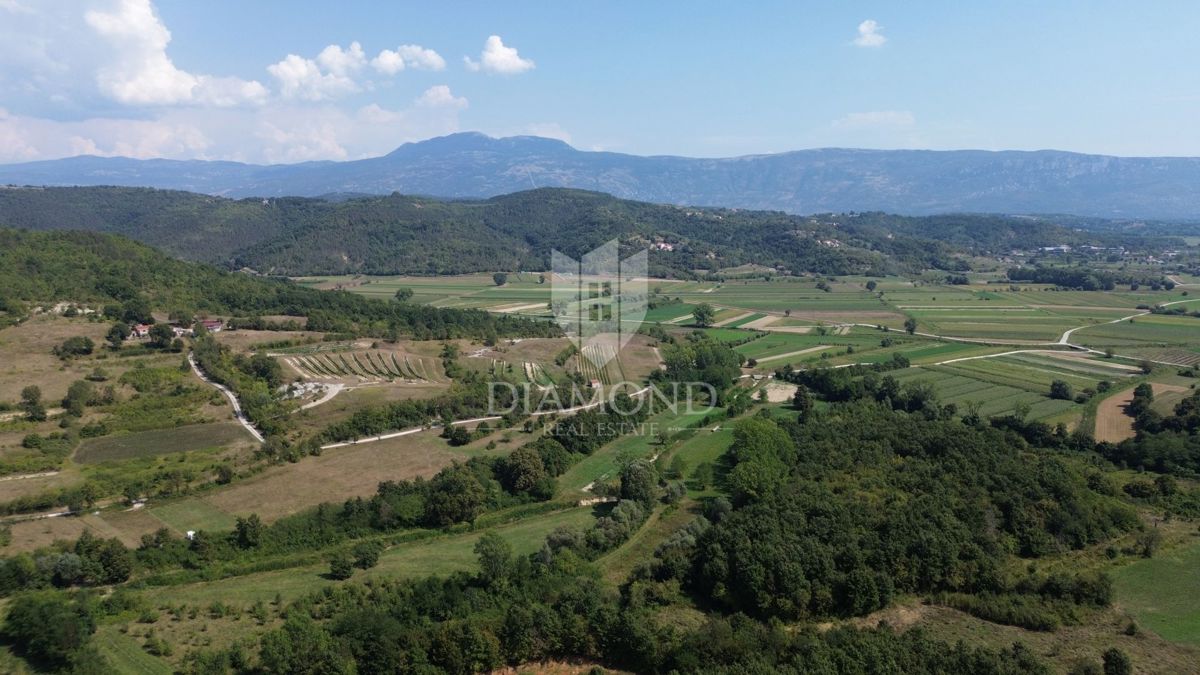 Terreno Pićan, 2.145m2