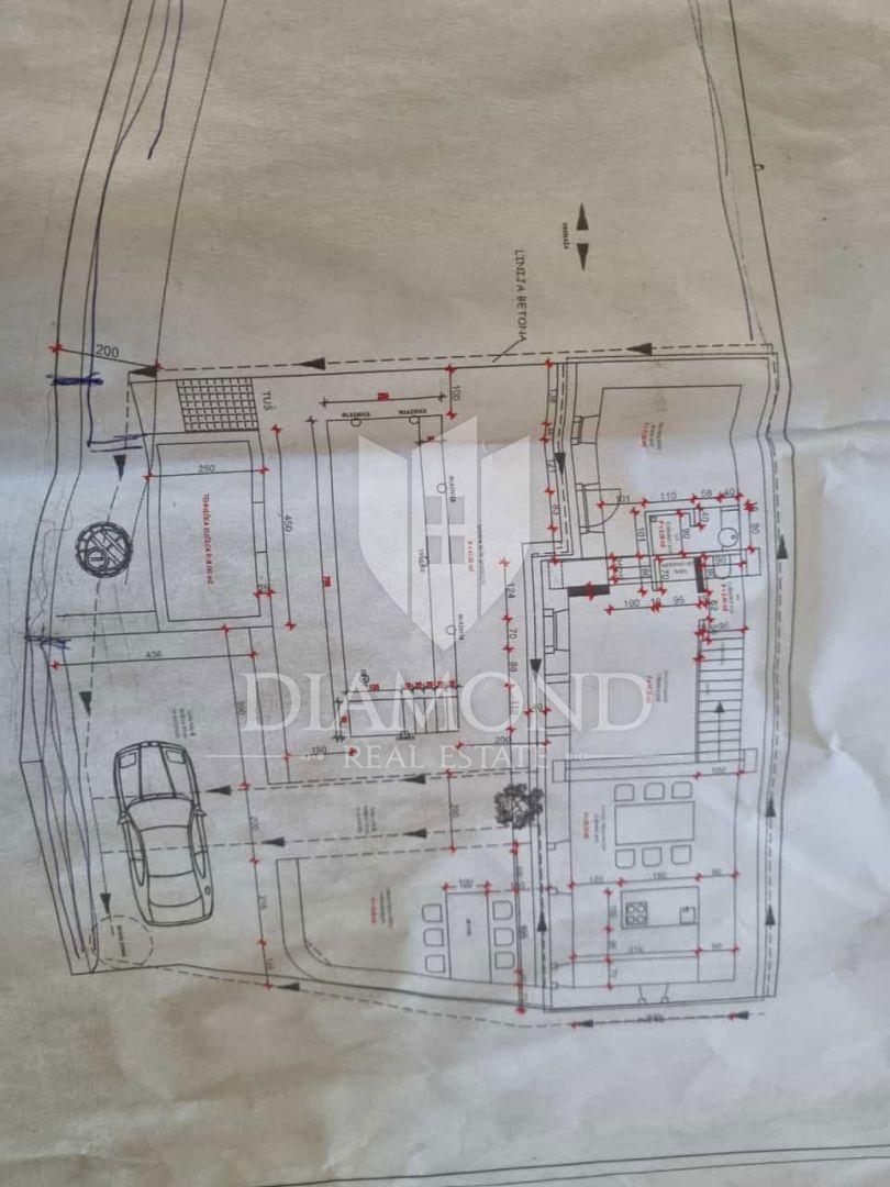 Parenzo, Dintorni – Affascinante Casa con Vista Mare