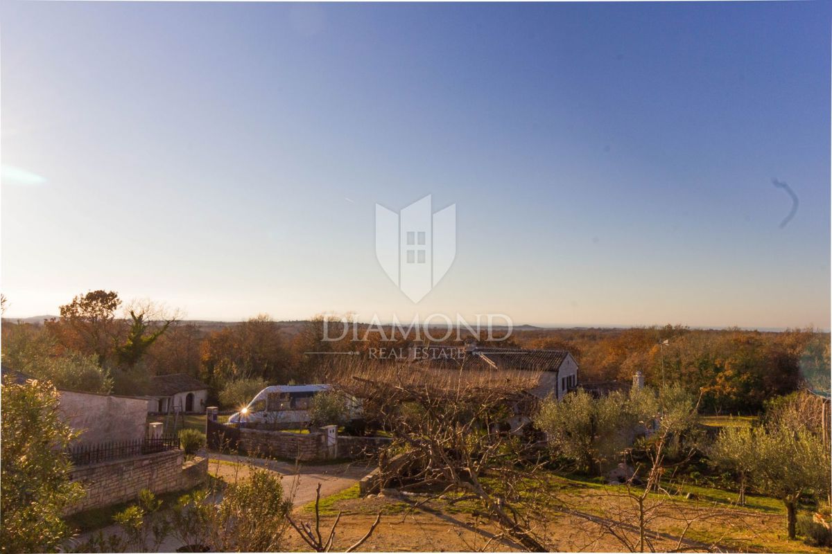 Parenzo, Dintorni – Affascinante Casa con Vista Mare