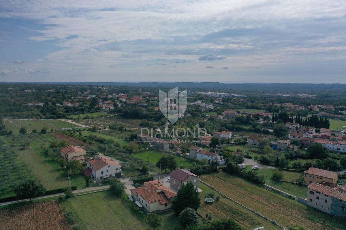 Kanfanar, centro, terreno edificabile con edificio registrato