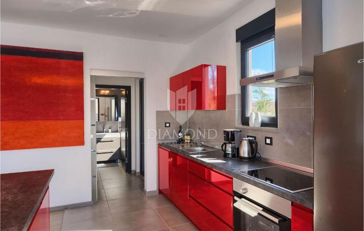 Istria, Dignano, dintorni, moderna casa a un piano con piscina