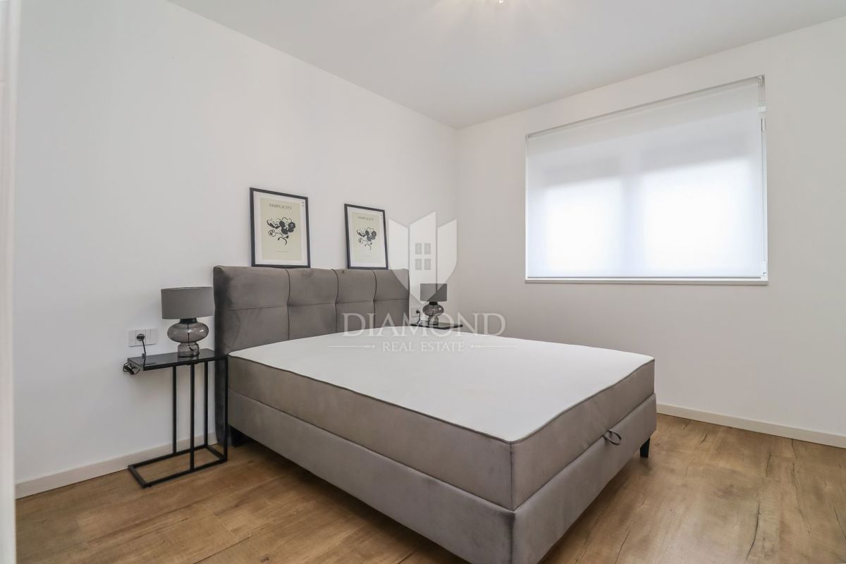 ESCLUSIVA! Appartamento moderno con garage – Štinjan