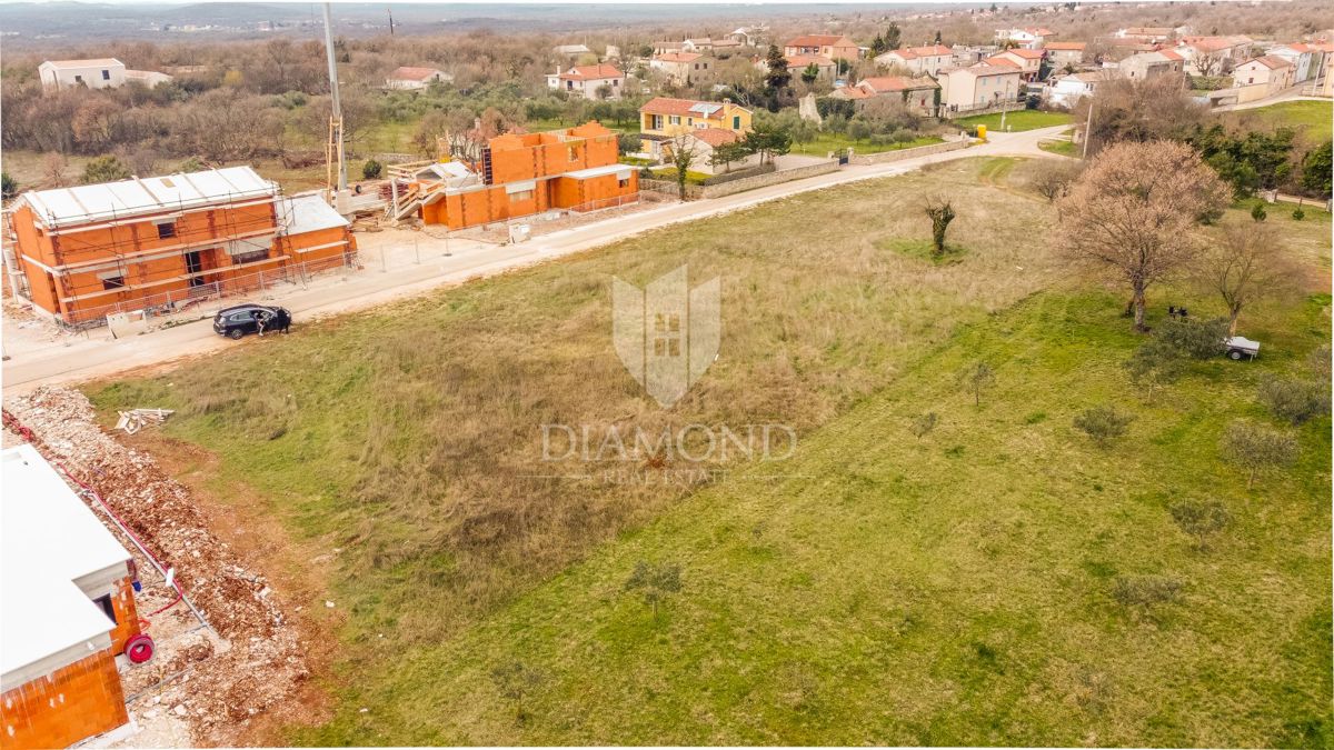 Fantastico terreno edificabile a Raponji - Istria