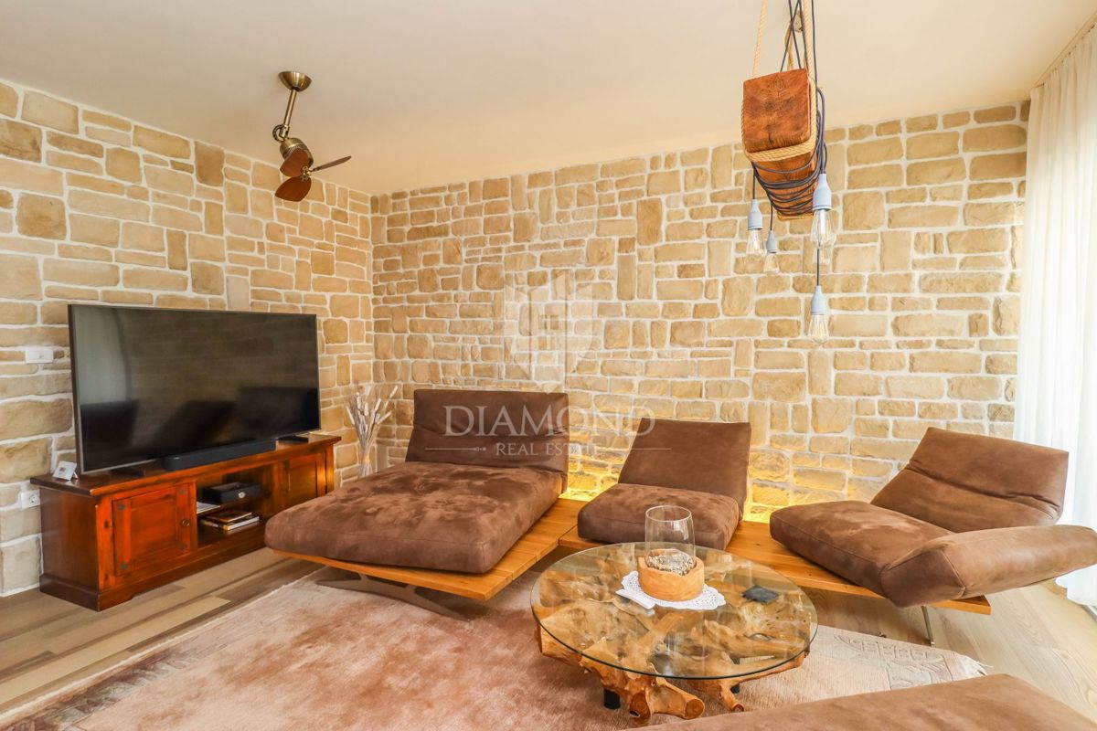 Umago, Salvore - graziosa casa con piscina a 150 metri dalla spiaggia!