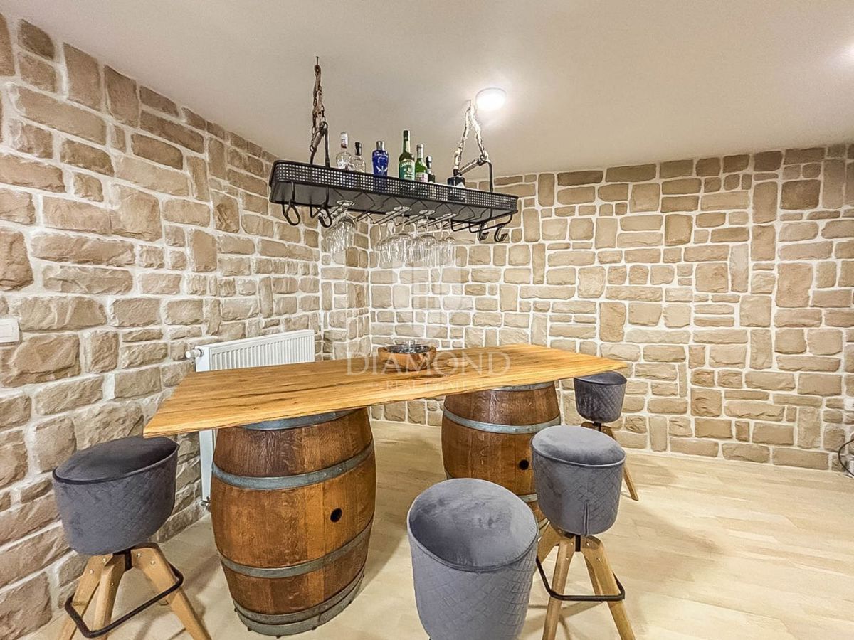 Umago, Salvore - graziosa casa con piscina a 150 metri dalla spiaggia!