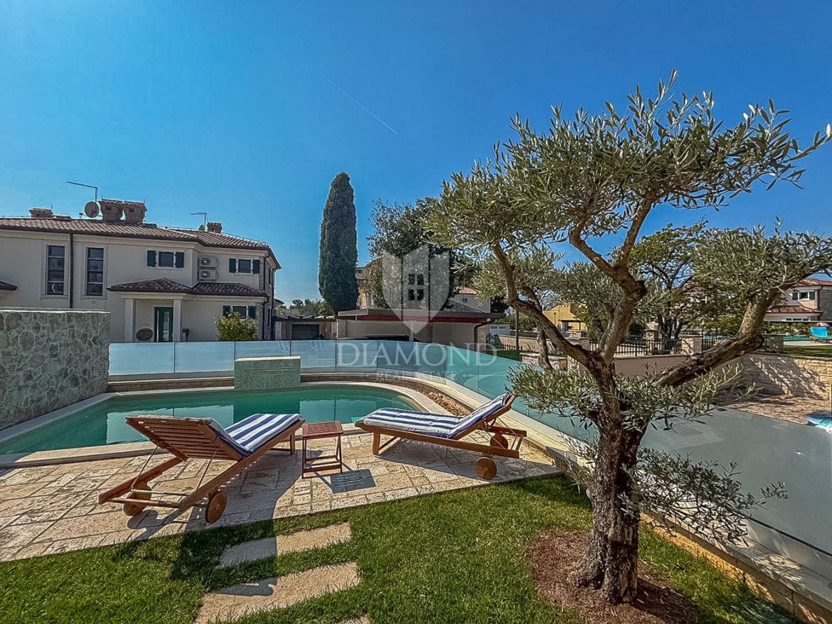 Umago, Salvore - graziosa casa con piscina a 150 metri dalla spiaggia!