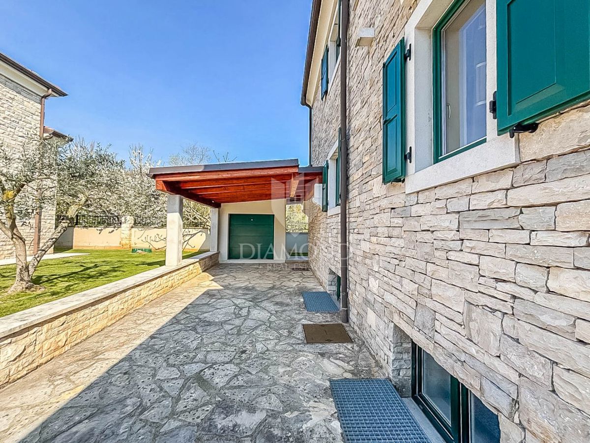 Umago, Salvore - graziosa casa con piscina a 150 metri dalla spiaggia!