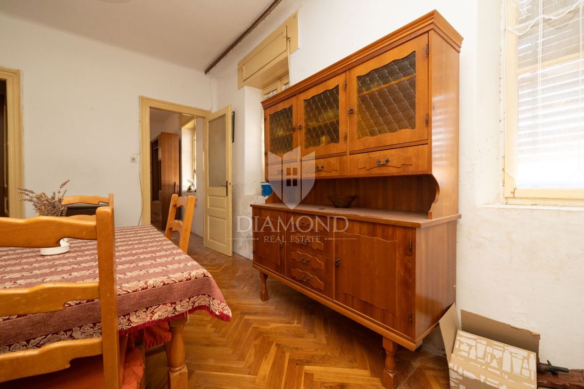 Unico a Rovigno! Appartamento con vista mare impressionante