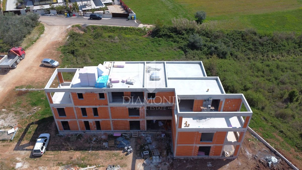 Parenzo, appartamento di nuova costruzione con 3 camere da letto