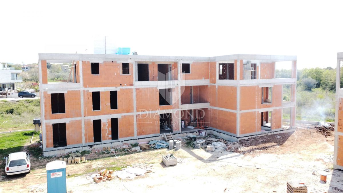 Parenzo, appartamento di nuova costruzione con 3 camere da letto