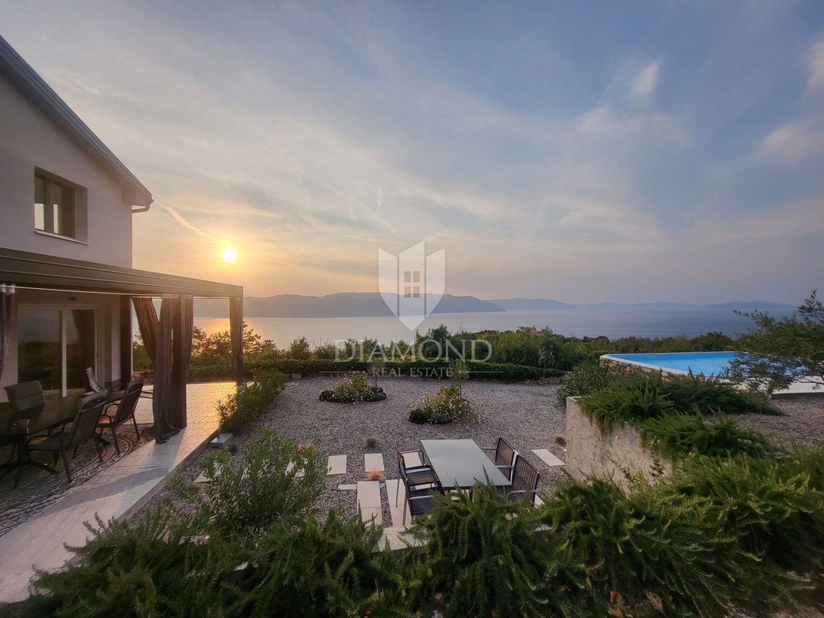 Casa con vista panoramica, zona di Plomin