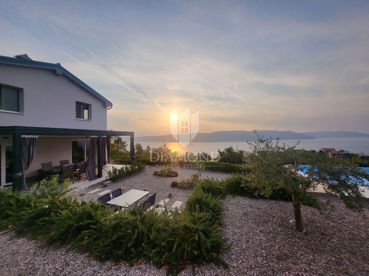 Casa con vista panoramica, zona di Plomin