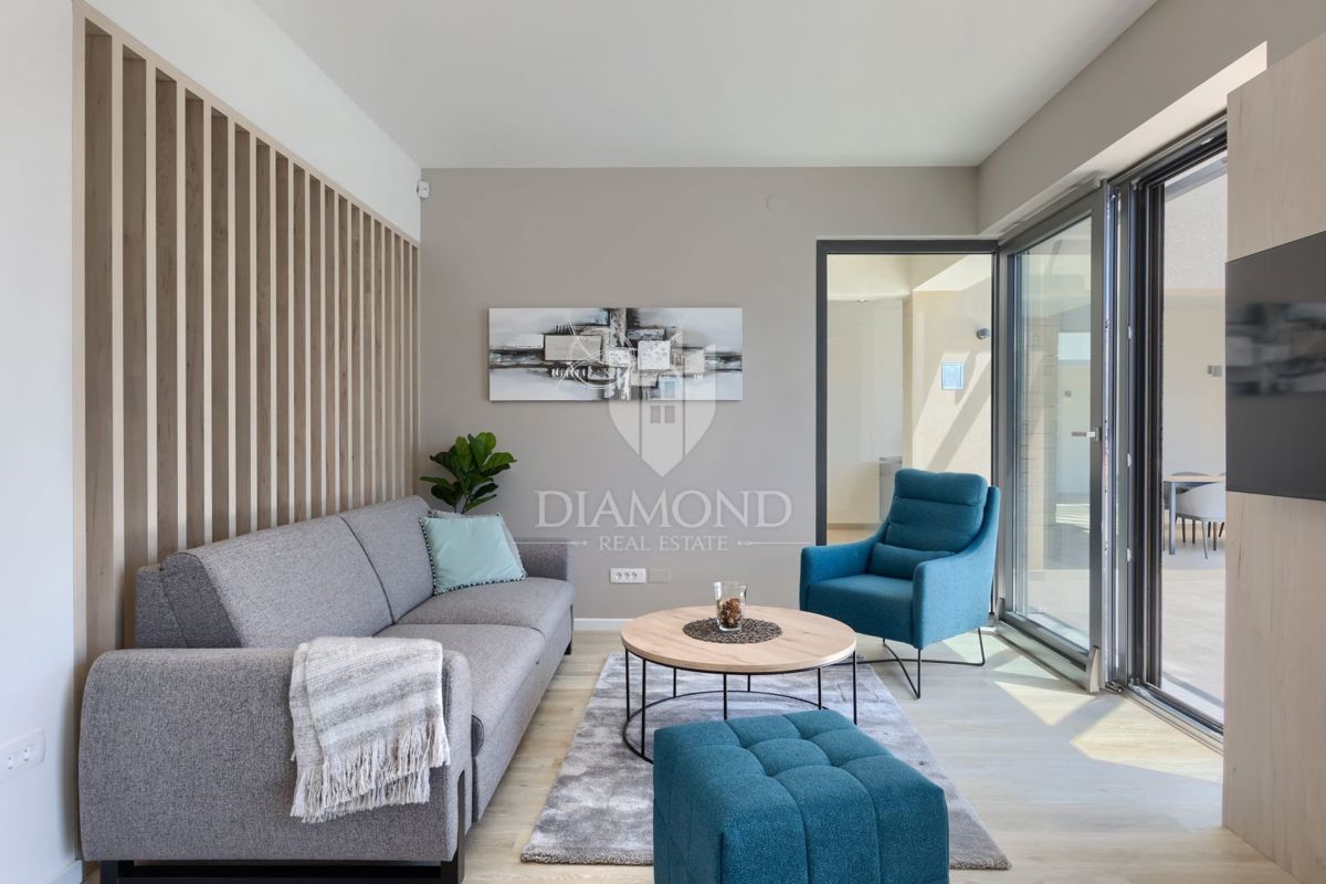 Verteneglio, bellissima villa con piscina in cima a una collina