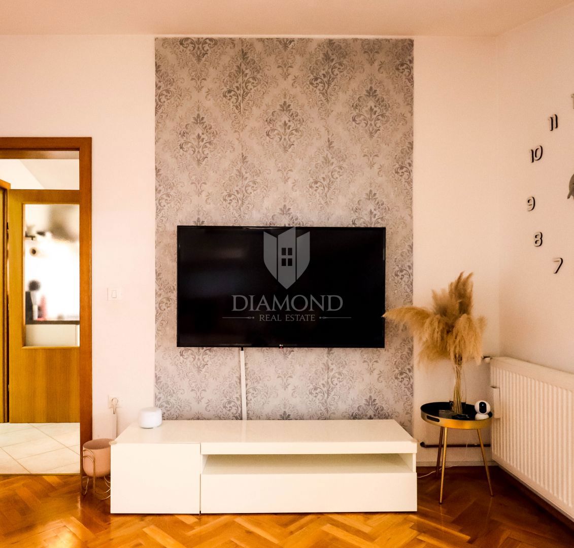 Rovigno, dintorni, spazioso appartamento familiare in posizione tranquilla