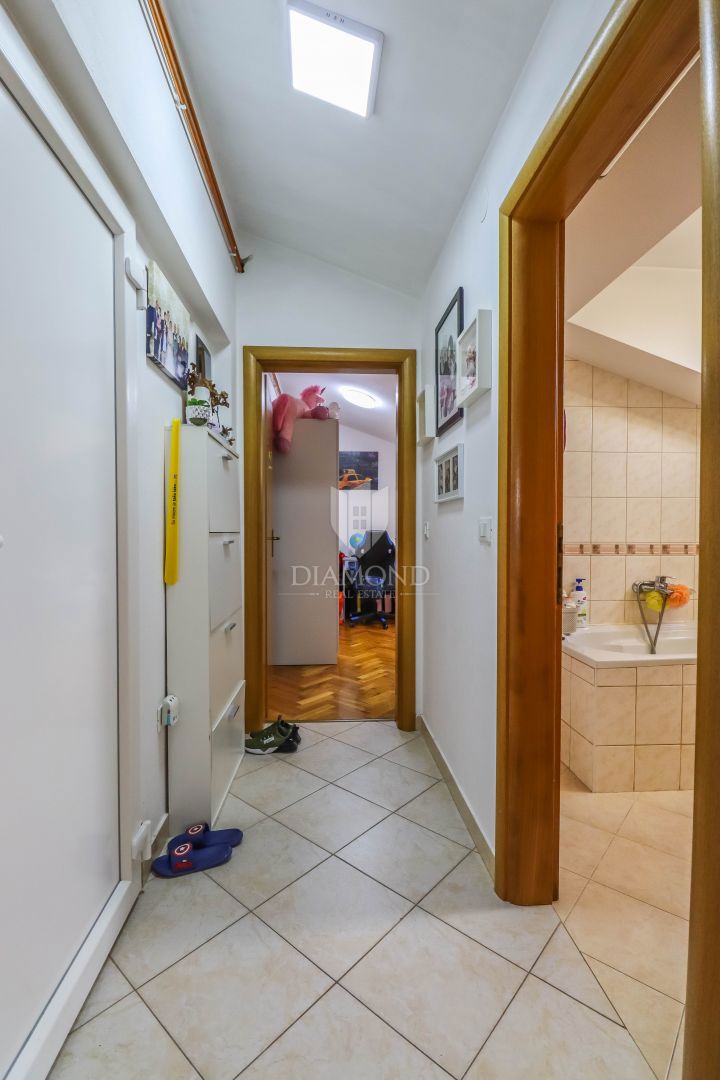 Rovigno, dintorni, spazioso appartamento familiare in posizione tranquilla