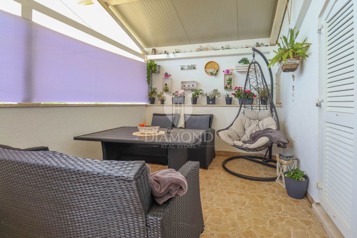 Rovigno, dintorni, spazioso appartamento familiare in posizione tranquilla