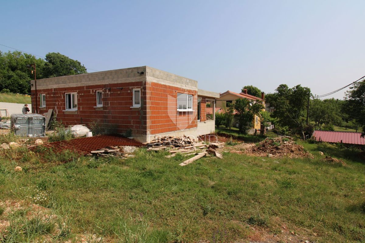 Moderna casa vacanze in costruzione