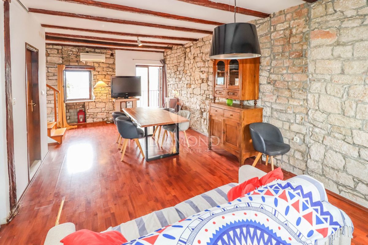 ESCLUSIVO! Rovigno, splendido appartamento con vista mare!