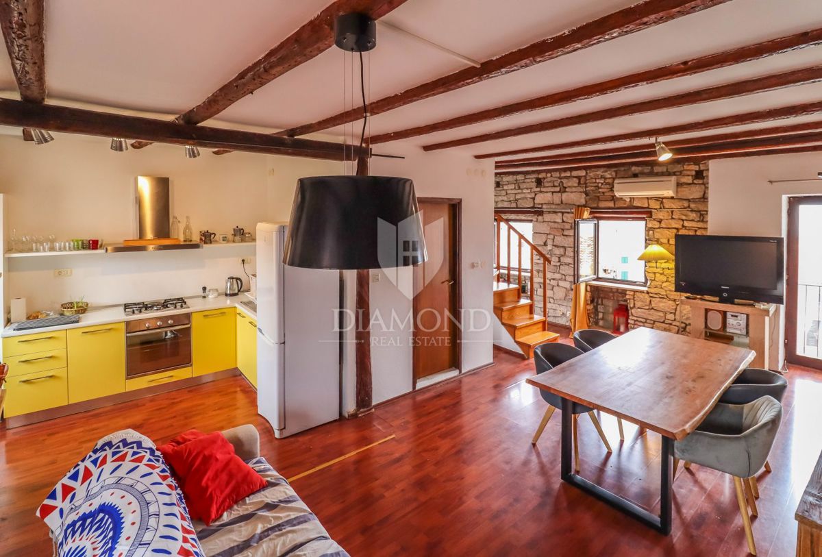 ESCLUSIVO! Rovigno, splendido appartamento con vista mare!