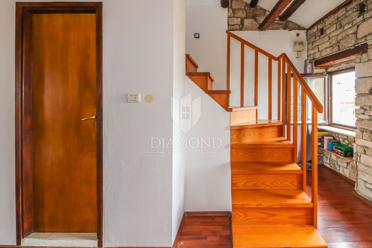 ESCLUSIVO! Rovigno, splendido appartamento con vista mare!