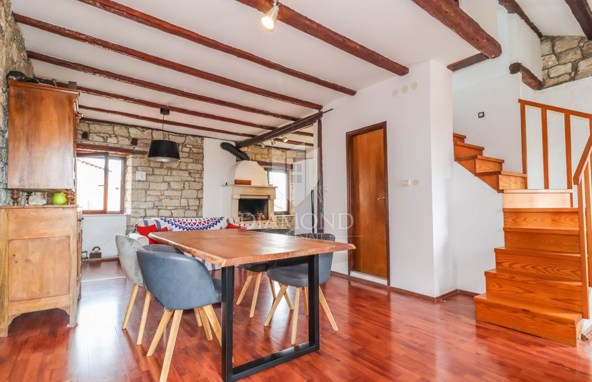 ESCLUSIVO! Rovigno, splendido appartamento con vista mare!