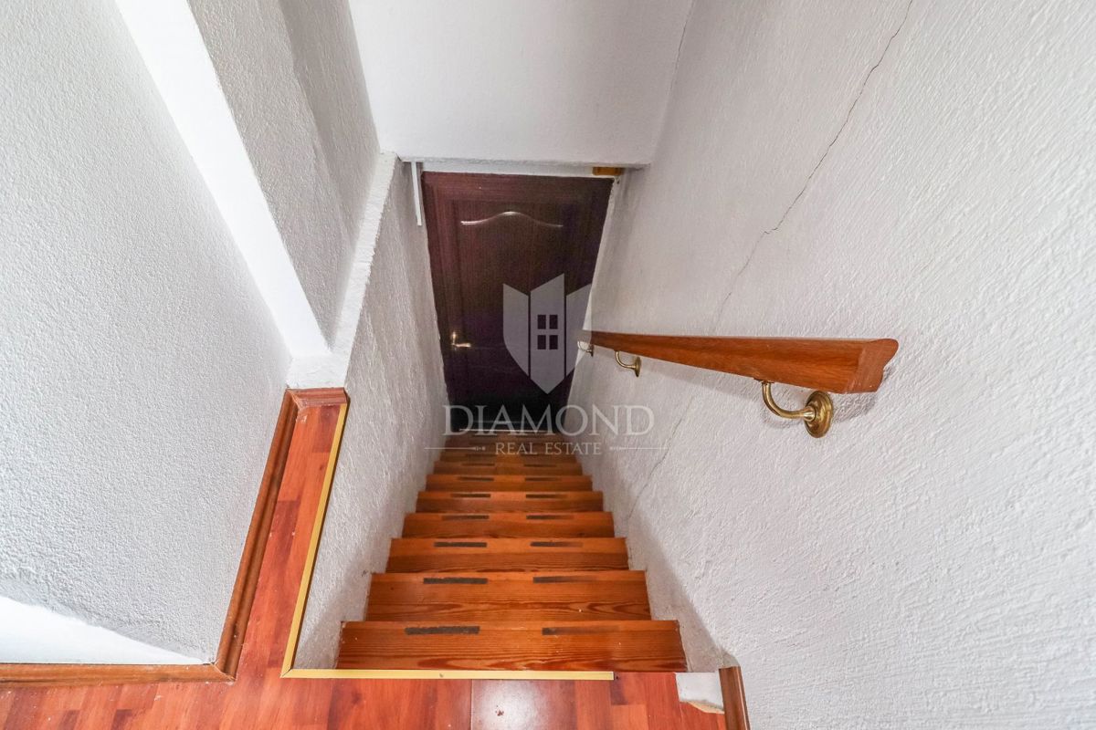 ESCLUSIVO! Rovigno, splendido appartamento con vista mare!