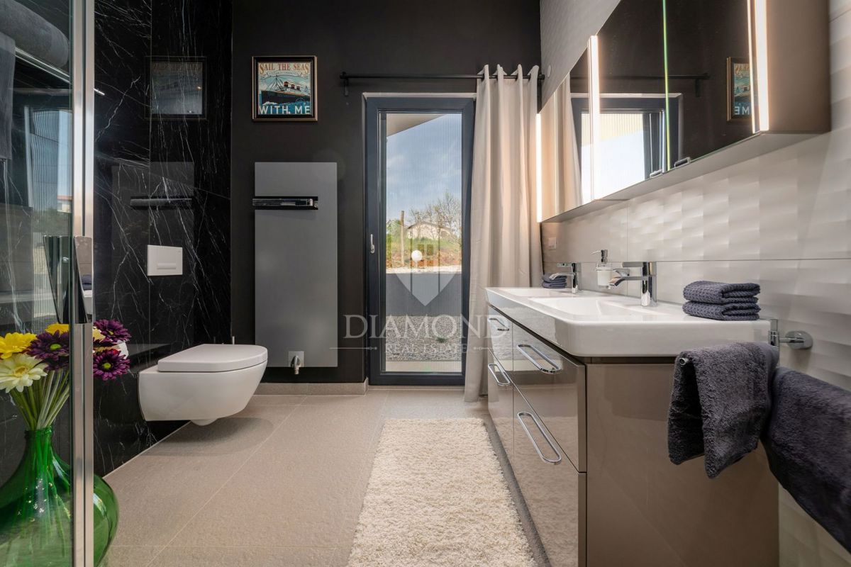 Poreč, Umgebung, Eindrucksvolle Villa/6 Schlafzimmer/ 6.200 m² Grundstück