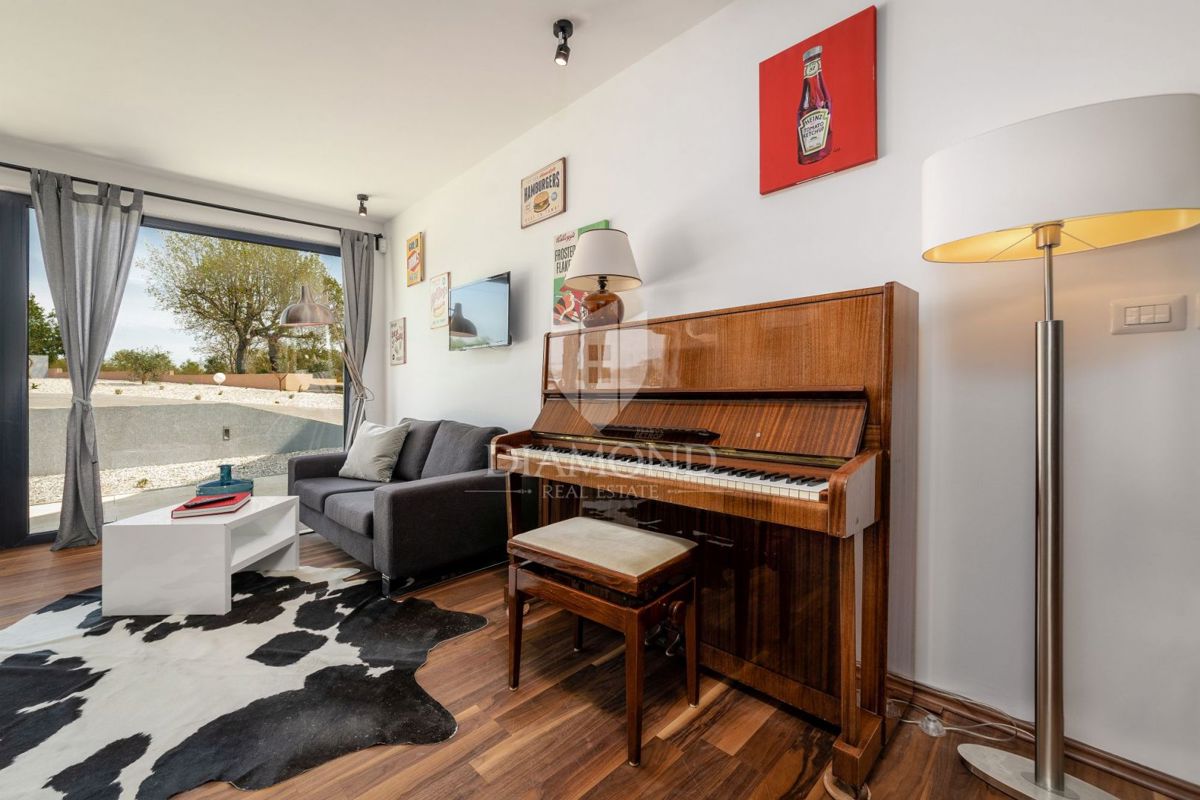 Poreč, Umgebung, Eindrucksvolle Villa/6 Schlafzimmer/ 6.200 m² Grundstück