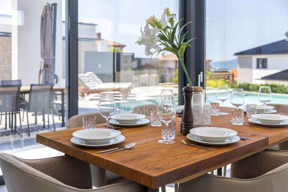 Isola di Krk, villa moderna con vista mare 