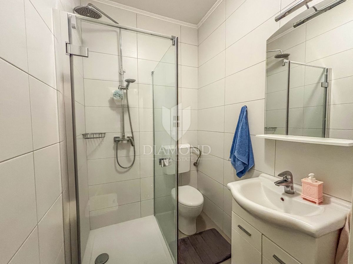 Istria, Cittanova, Appartamento con vista mare nel cuore di Cittanova!