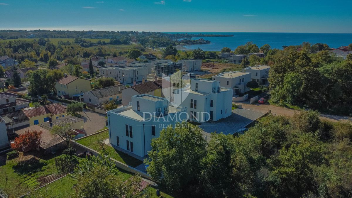 Opportunità! Attraente casa bifamiliare vicino al mare!