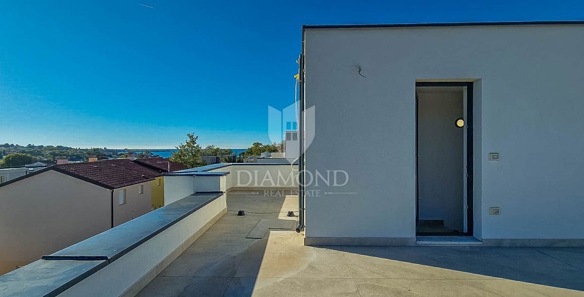 Opportunità! Attraente casa bifamiliare vicino al mare!