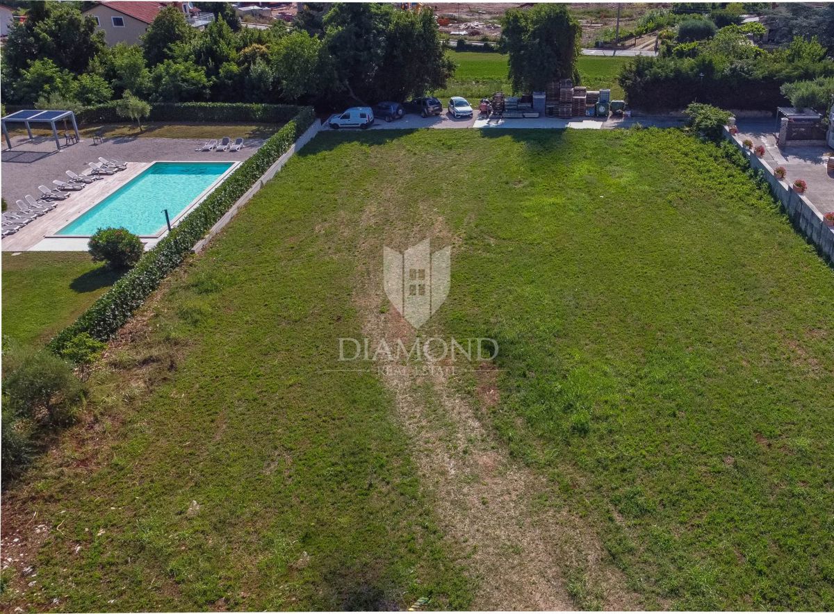 Salvore, terreno edificabile non lontano dal mare!