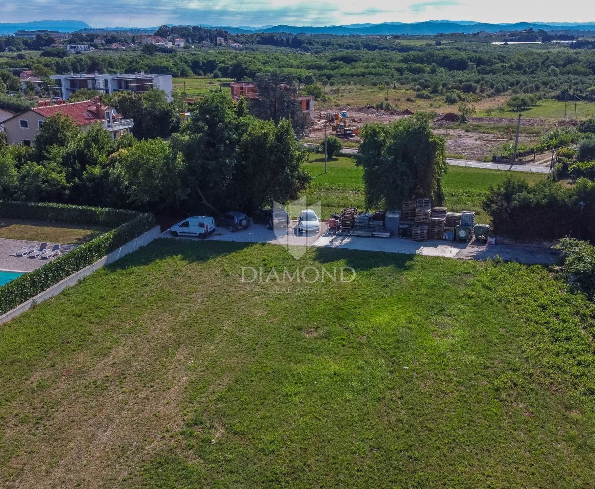 Salvore, terreno edificabile non lontano dal mare!